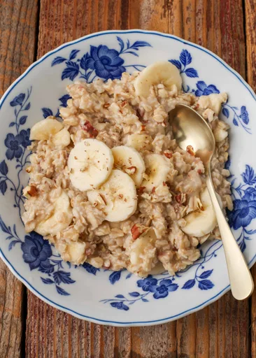 Avena Cremosa con Plátano y Nueces