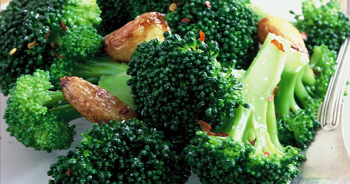 Broccoli with Garlic | Recipes