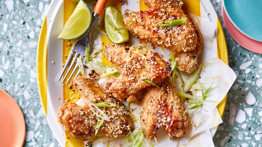 Alitas de pollo en freidora de aire con miel y sésamo