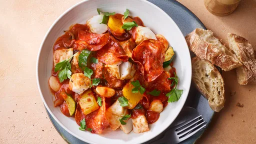 Pescado al horno con chorizo crujiente en freidora de aire