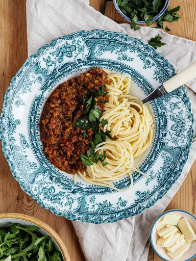 Vegetar bolognese med røde linser