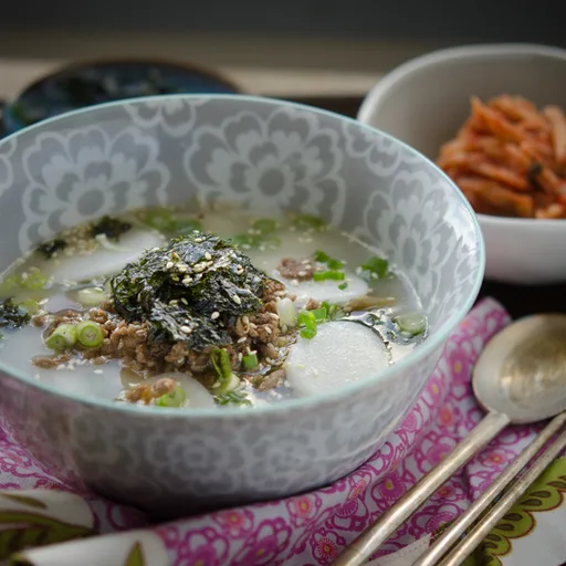 Easy Ground Beef Rice Cake Soup