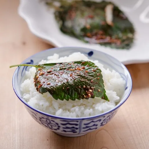Quick Steamed Perilla Leaves (kkaennip jjim)