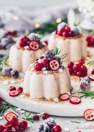 Panna cotta vegana de canela (Postre festivo fácil)