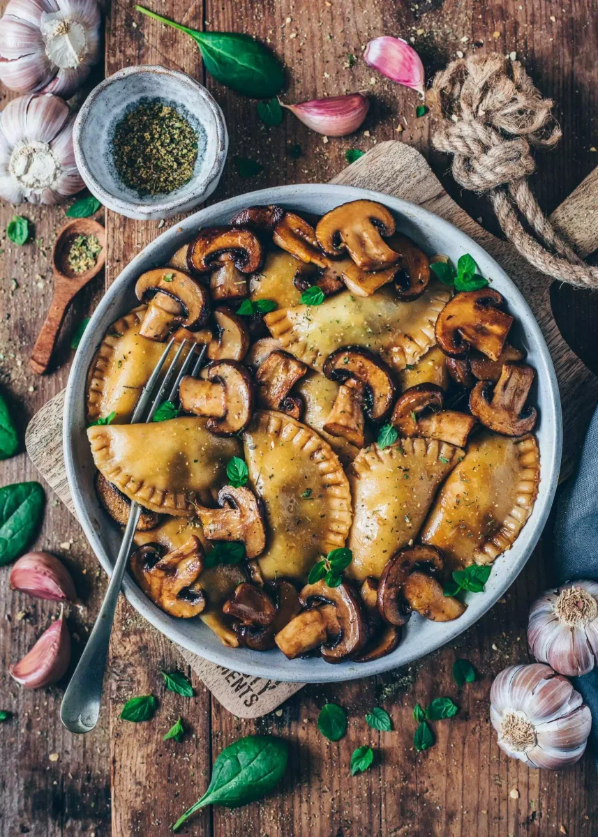 Spinach Ravioli with Mushrooms (vegan)