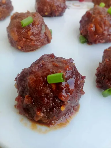 Beef meatballs with ginger garlic glaze