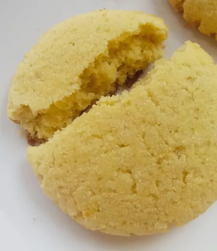 Cassava coconut biscuits