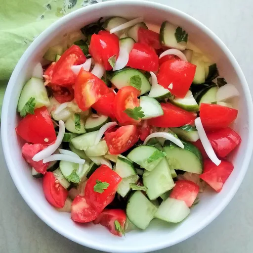 Ensalada de pepino y tomate