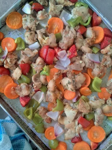 Quick and easy roasted chicken and vegetables