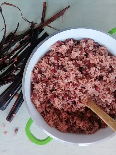 Homemade waakye