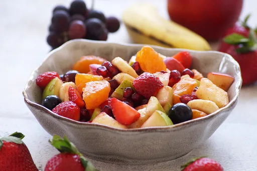 Fruit Chaat Recipe (Indian Fruit Salad)