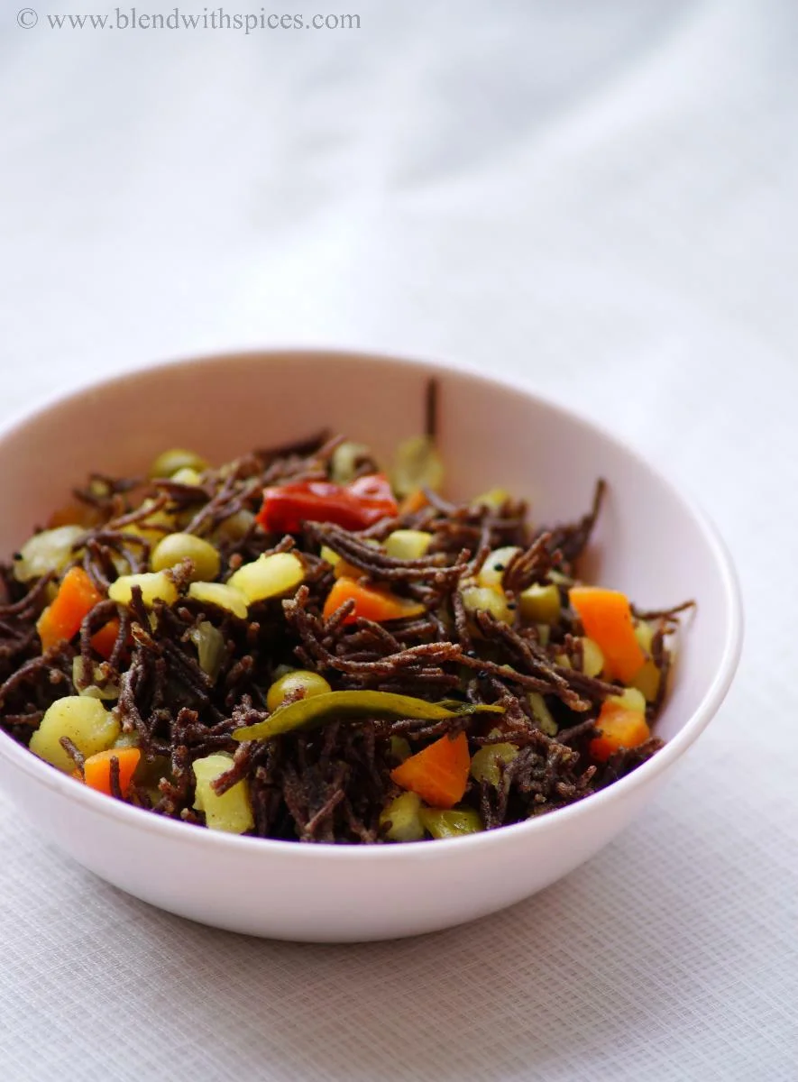 Vegetable Ragi Semiya Upma / Finger Millet Vermicelli Upma Recipe