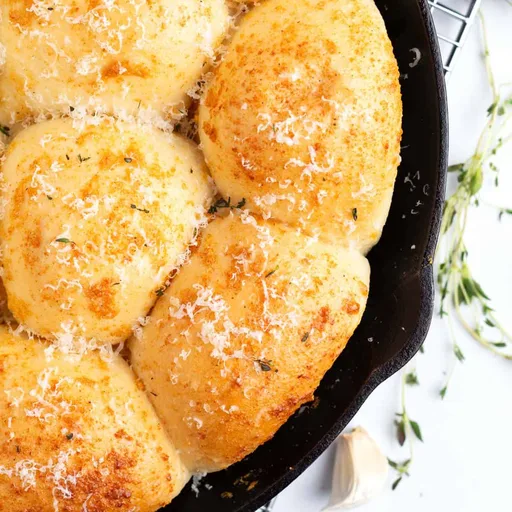 Garlic Parmesan Dinner Rolls (w/ frozen Rhodes Rolls)