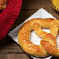 Homemade Vegan Soft Pretzels