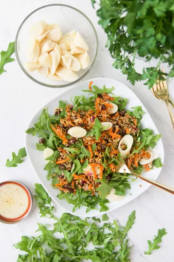 Ensalada de rúcula y quinoa