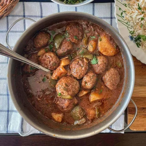 Chicken Basha - Lebanese Meatball Stew