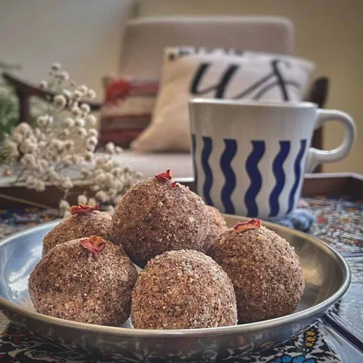 Gond Ke Laddu