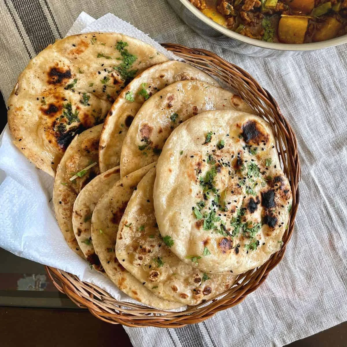 Atta Kulcha on Tawa