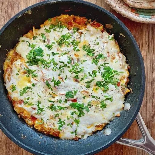 Lahsa Recipe | Yemeni Spiced Eggs with Creamy Cheese