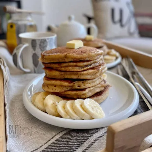 Tortitas de suero de mantequilla y harina de avena