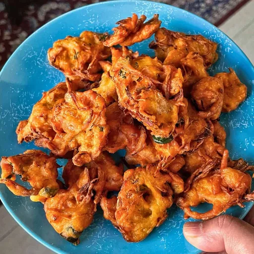 Crispy Onion Pakoda Recipe with Rice Flour
