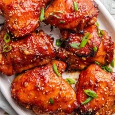 Pollo glaseado con miel y soja