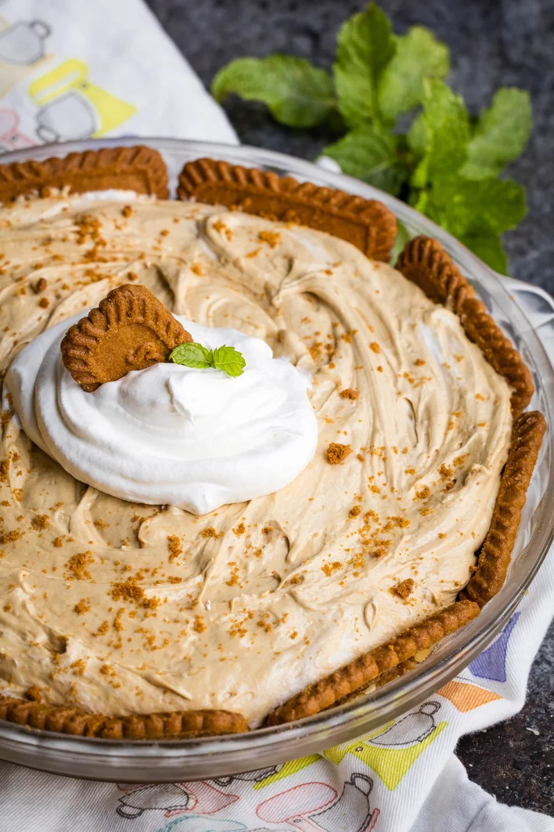 Cookie Butter Pie | Speculoos or Biscoff cookie butter
