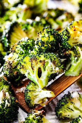 Brócoli asado al parmesano