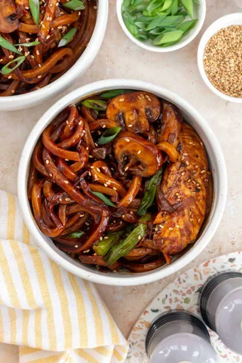 Yaki Udon de pollo