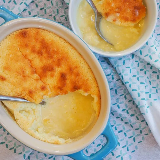 Pastel de pudin de limón