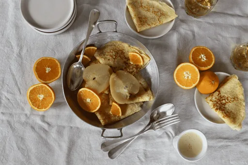 Les Crêpes, Poire aux Agrumes, Sabayon à l'Orange