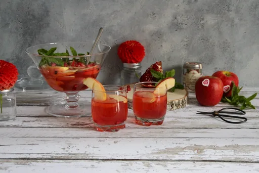 Agua détox de manzana y granada