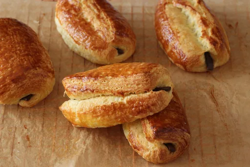 Napolitana de chocolate tipo brioche