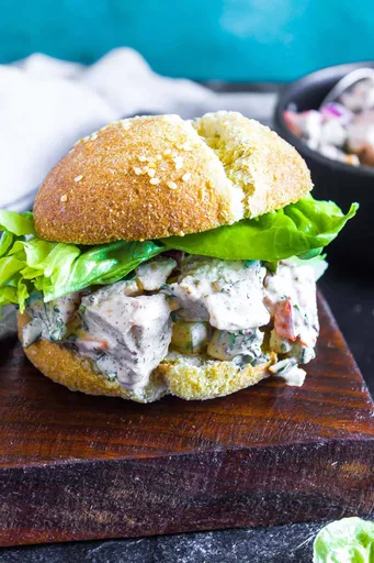 Ensalada de pollo especiado