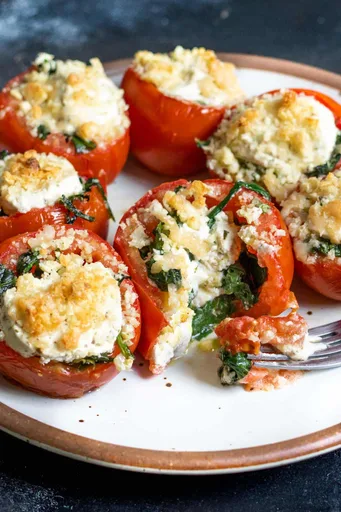 Tomates horneados a los tres quesos