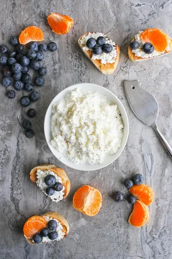 Ricotta casera (requesón de grano pequeño)