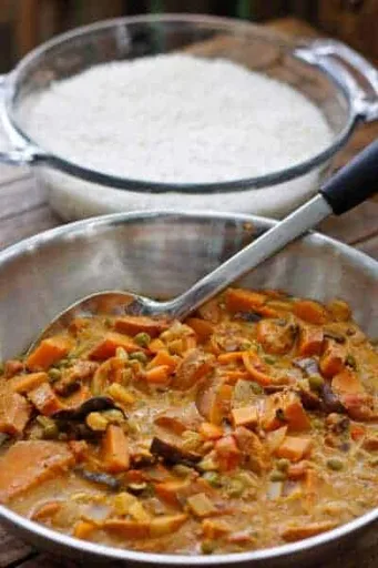 Navratan Curry (Sweet Vegetable Korma)