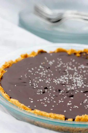 Tarta de chocolate al bourbon con sal marina