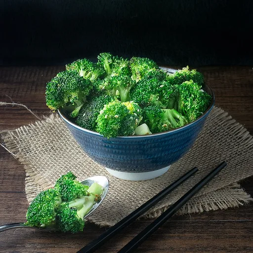 Brócoli salteado con sésamo
