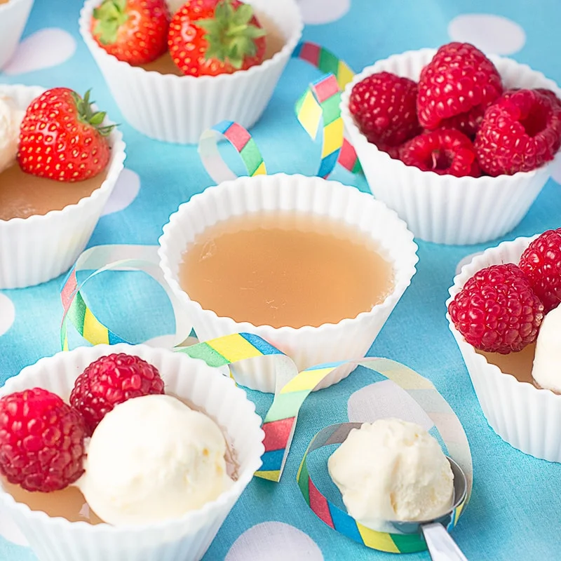 Two ingredient fruit juice jelly