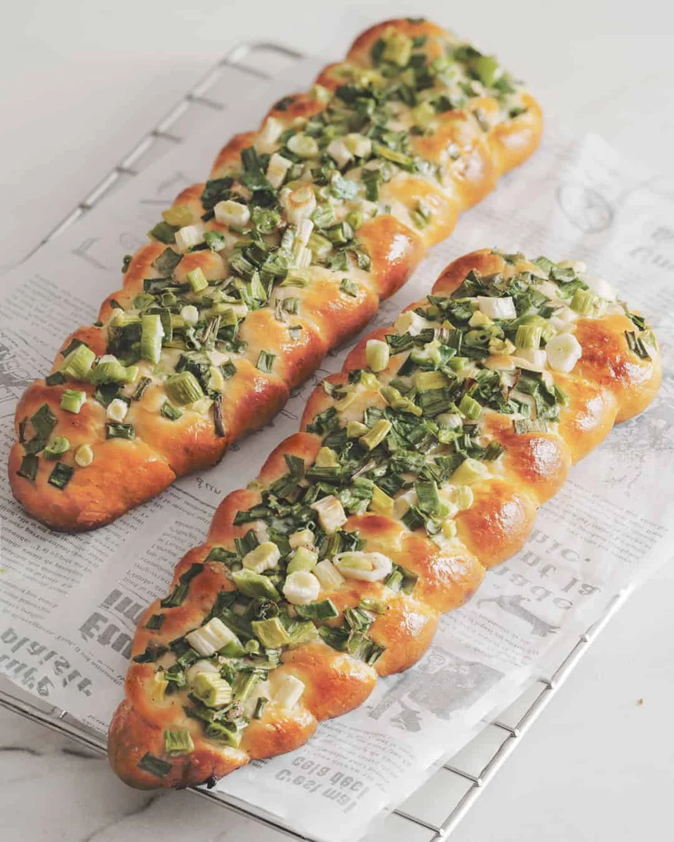 Taiwanese scallion bread