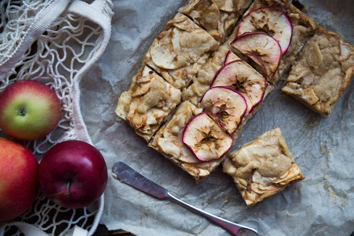 Carrés aux pommes » Cinq Fourchettes