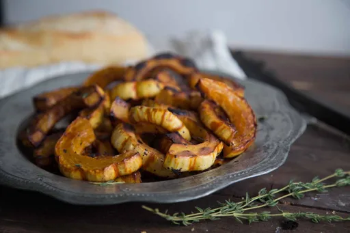 Courges Delicata grillées : Un accompagnement savoureux &raquo; Cinq Fourchettes