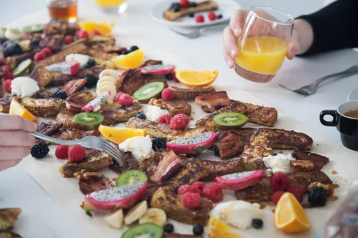 Chemin de pain doré à la ricotta, au bacon et aux fruits &raquo; Cinq Fourchettes