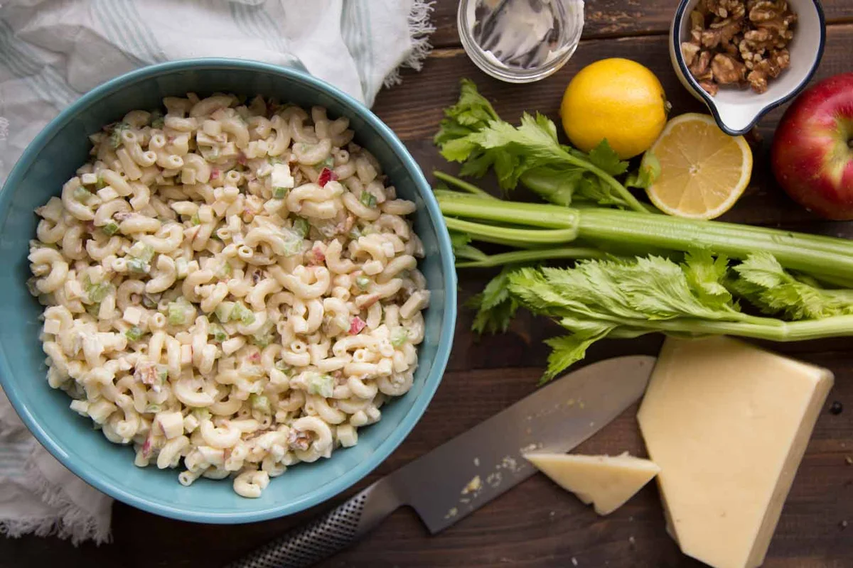 Salade de macaroni revisitée » Cinq Fourchettes