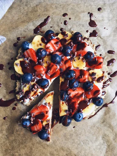 Pizza dulce de frutas