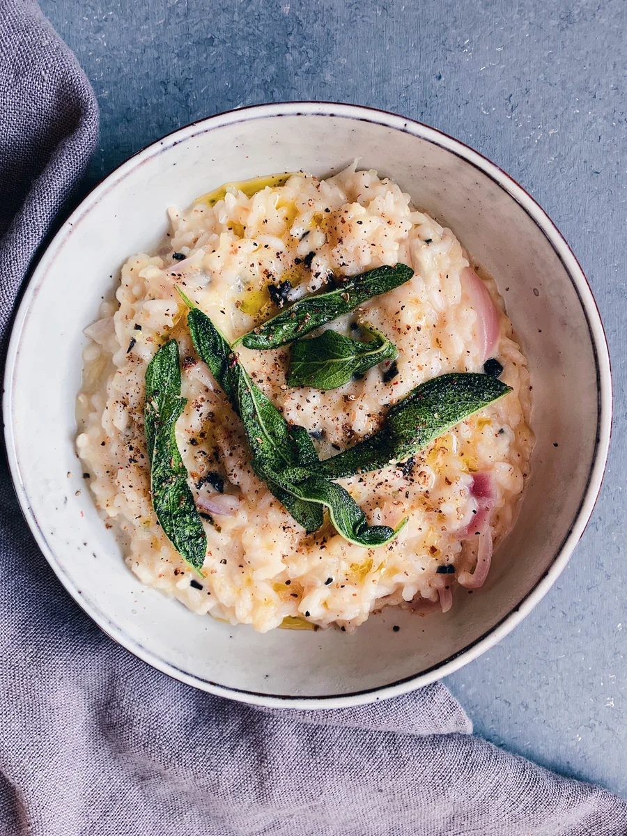 Risotto cremoso de manzana y queso Tomme de Savoie