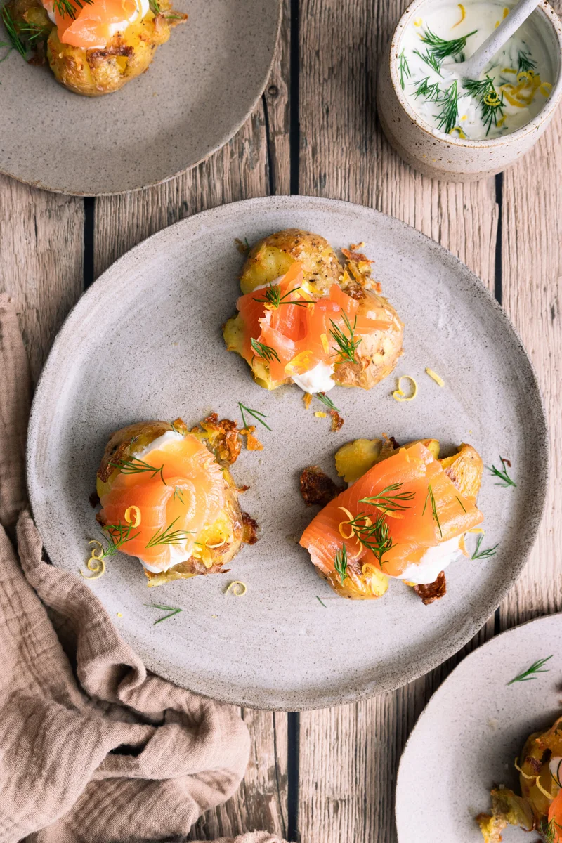 Smashed potatoes au saumon fumé