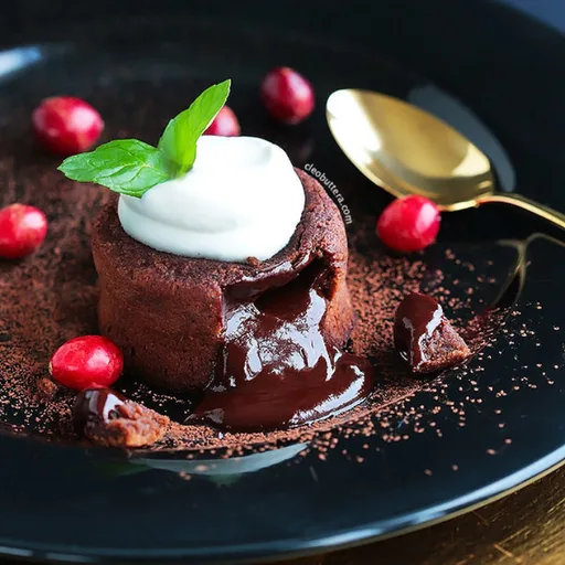 Decadent Molten Lava Cakes (4 surprise fillings)