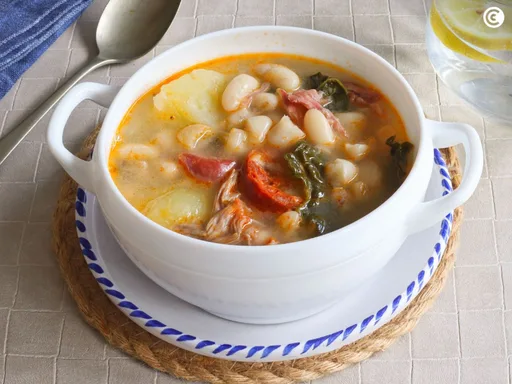Caldo gallego